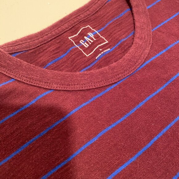 Gap Men's Classic Striped Short-Sleeve Tee - Picture 4 of 4